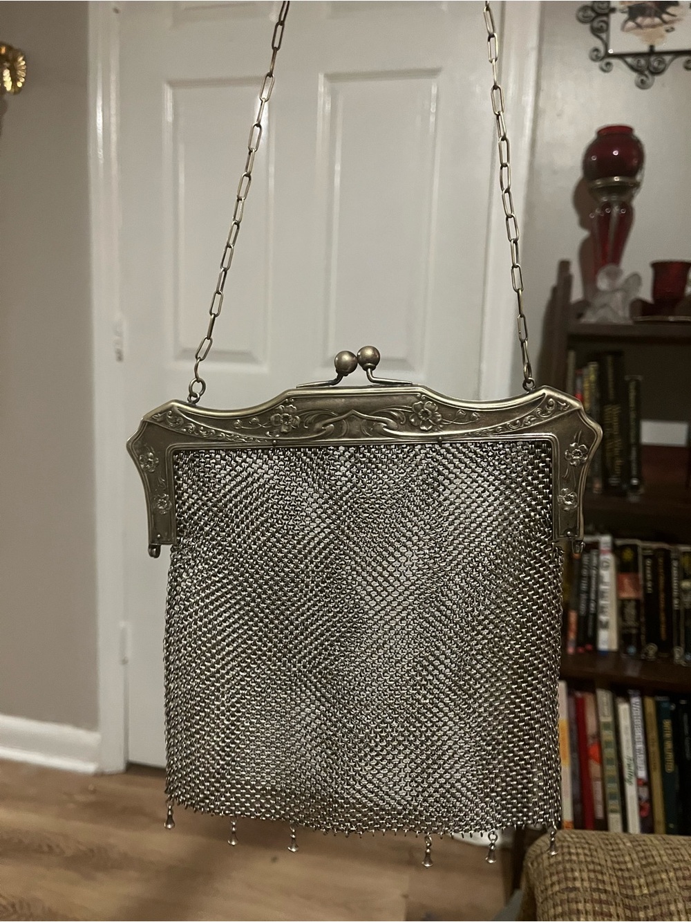 Vintage Silver Mesh Evening Bag with Decorative Frame